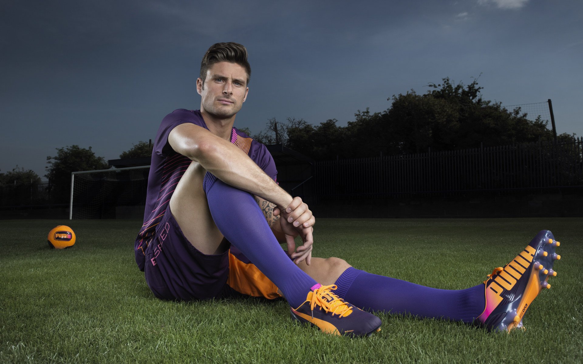 “亚戈·卡尔曼的领导魅力,帮助美洲狮队在全球赛场上脱颖而出”