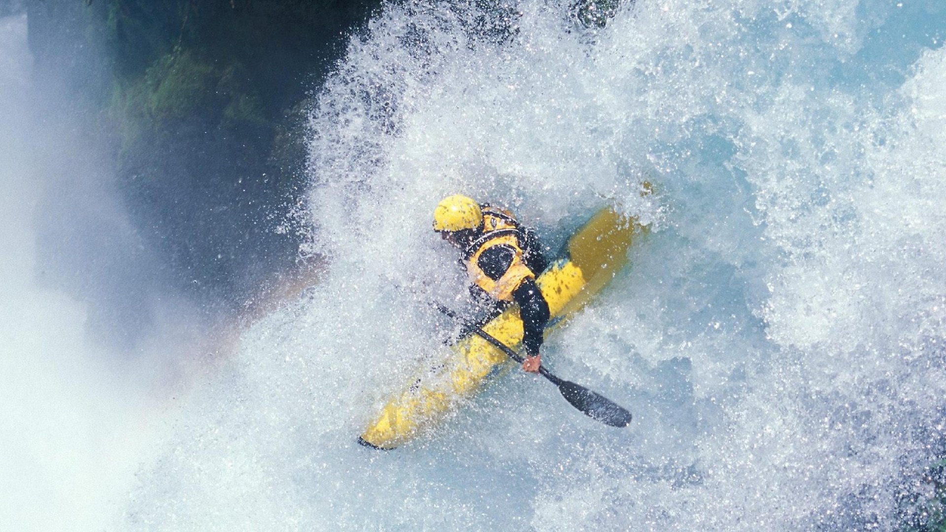 东莞惊险大风天高空作业,工人均安全,东莞高空作业事故
